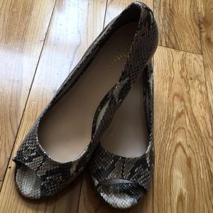 Brand New!!! Cole Haan Air Tali.OT.Wedge.40 Pump